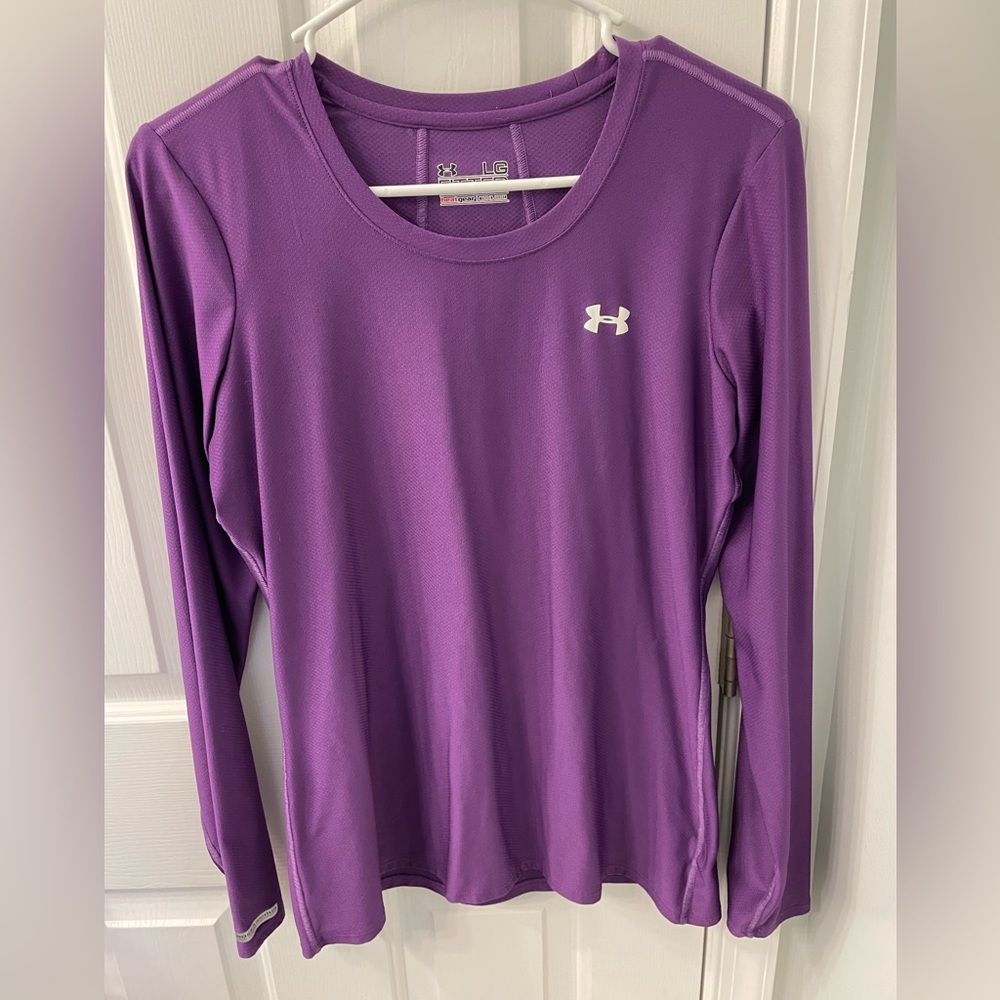 Under Armour womens long sleeve dry fit workout wear like new
